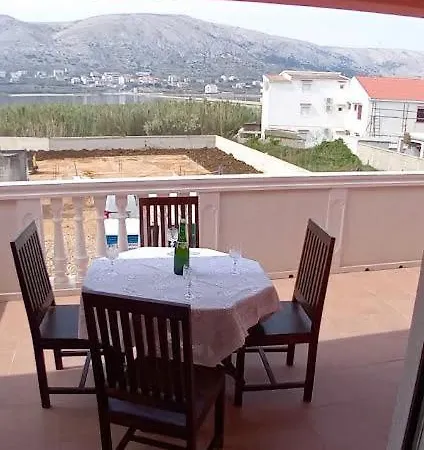Apartman Peko 5 *